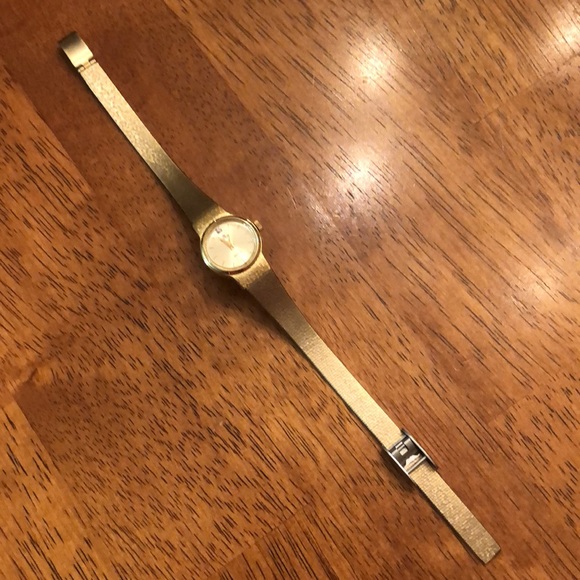 Ladies Lorus Quartz Watch-diamond accent - Picture 3 of 11